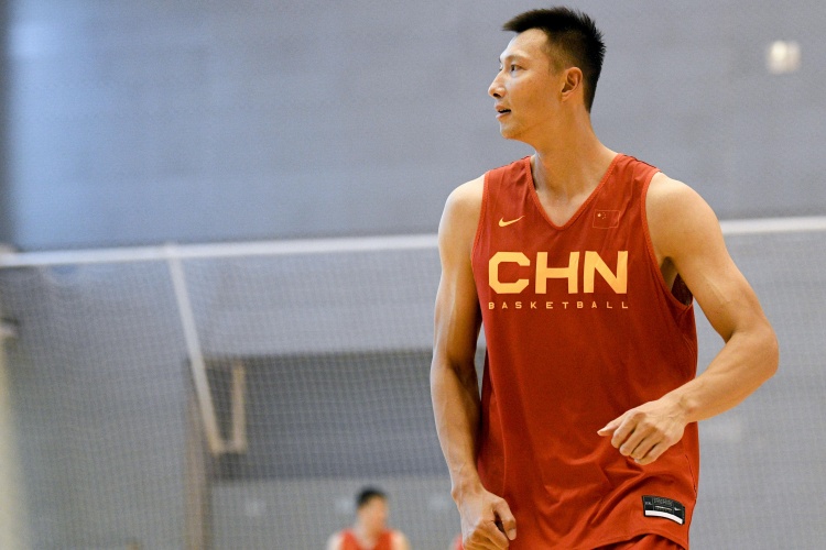 場均18.9+11.5！FIBA官網評U19世青賽歷史50大球員：易建聯第46