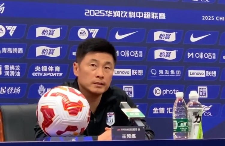 李國(guó)旭：需重點(diǎn)應(yīng)對(duì)梅州的轉(zhuǎn)換及外援，球員的受傷會(huì)影響球隊(duì)安排