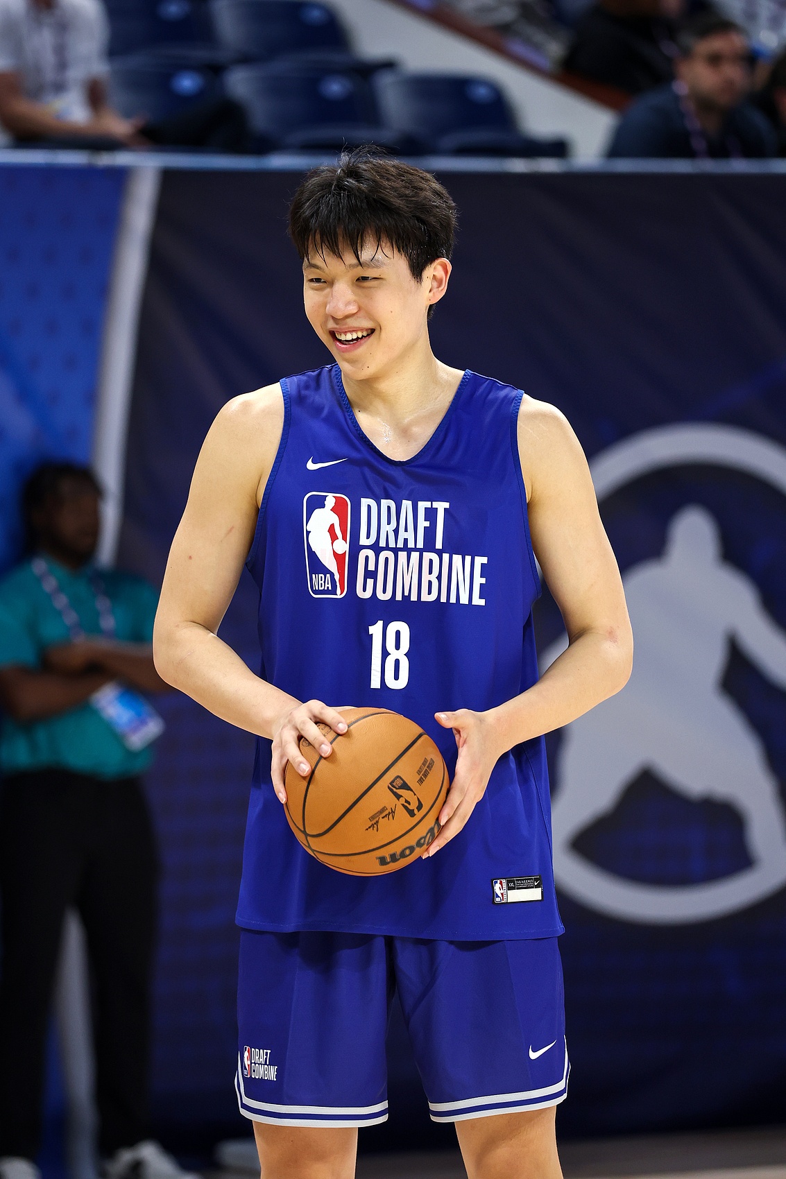 青島日報：無緣NBA選秀“小綠屋”意料之中，楊瀚森簽位基本確定