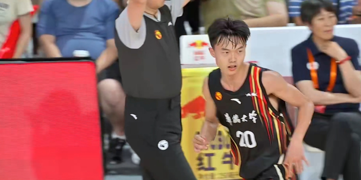 小伙子很勇??張高銘：打了這么久我們都沒人抽筋 反觀清華……