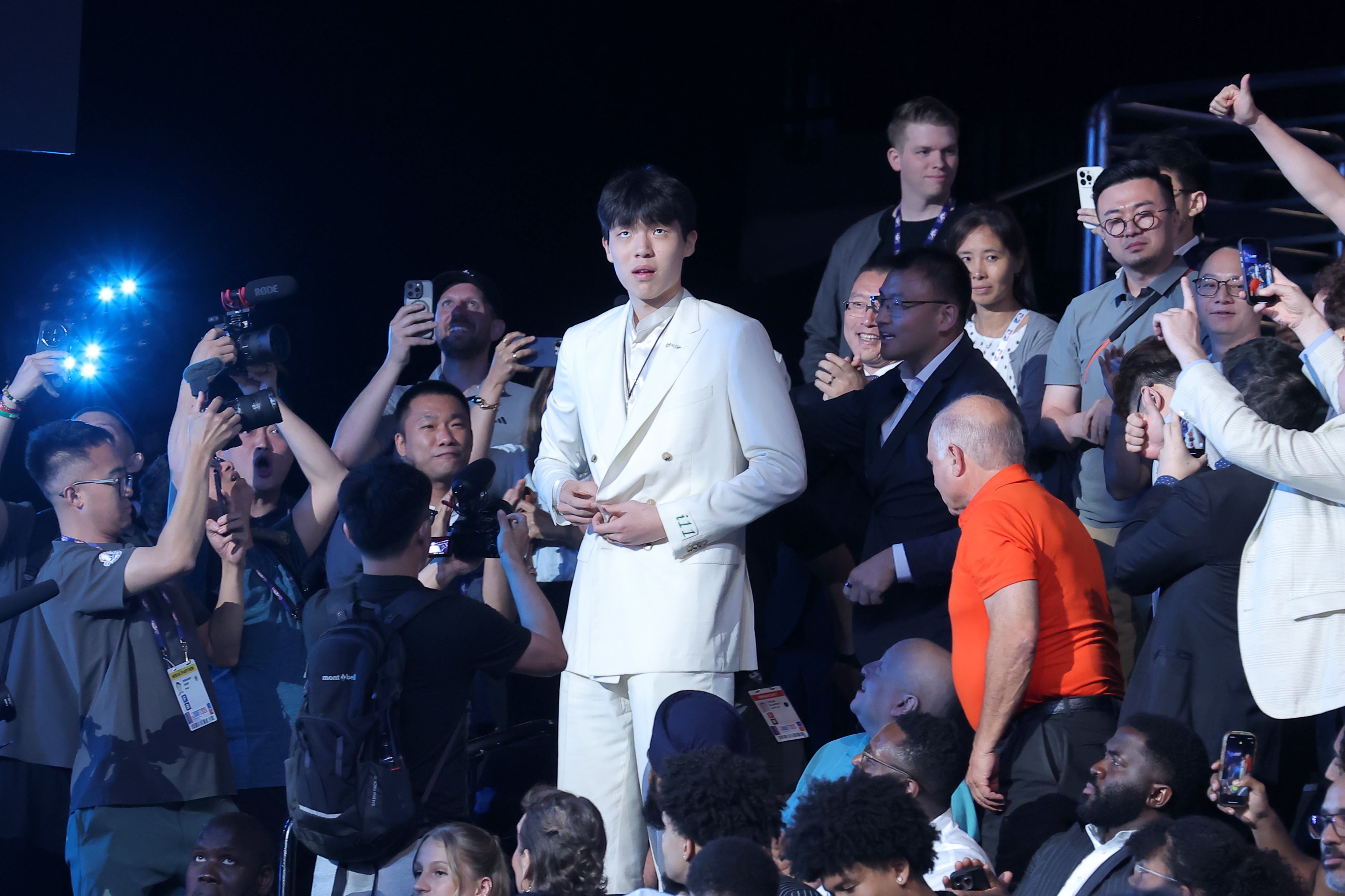媒體人：瀚森為男籃能帶來的即戰(zhàn)力相對有限 在NBA打磨機會很難得