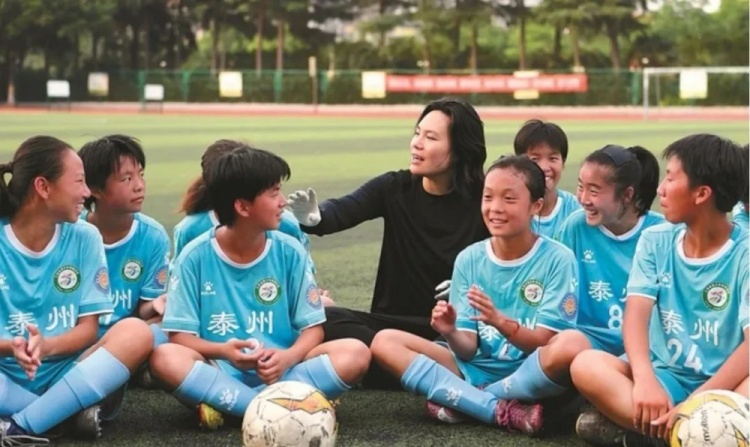 “蘇超”唯一女主帥！泰州隊(duì)周高萍：城市聯(lián)賽圓了很多人足球夢(mèng)