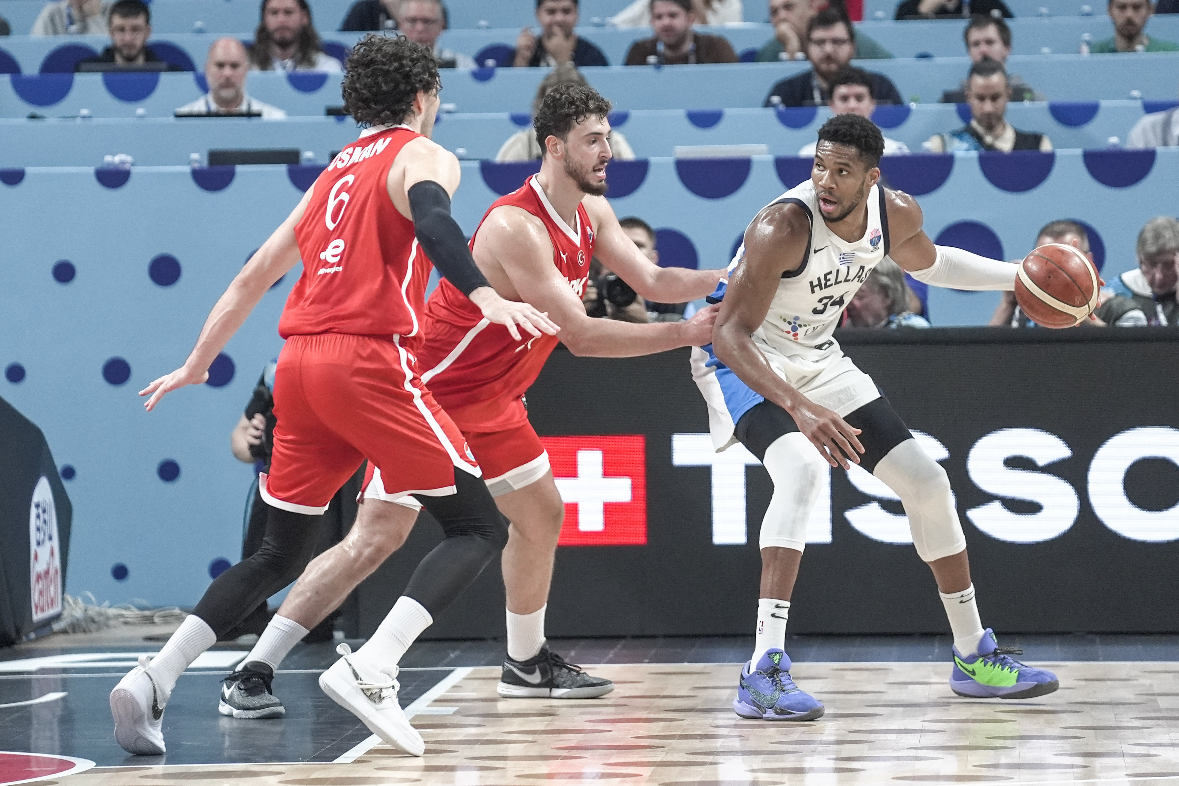 字母哥回應(yīng)申京：我即將迎來(lái)NBA第13個(gè)賽季 我已贏得了所有的一切