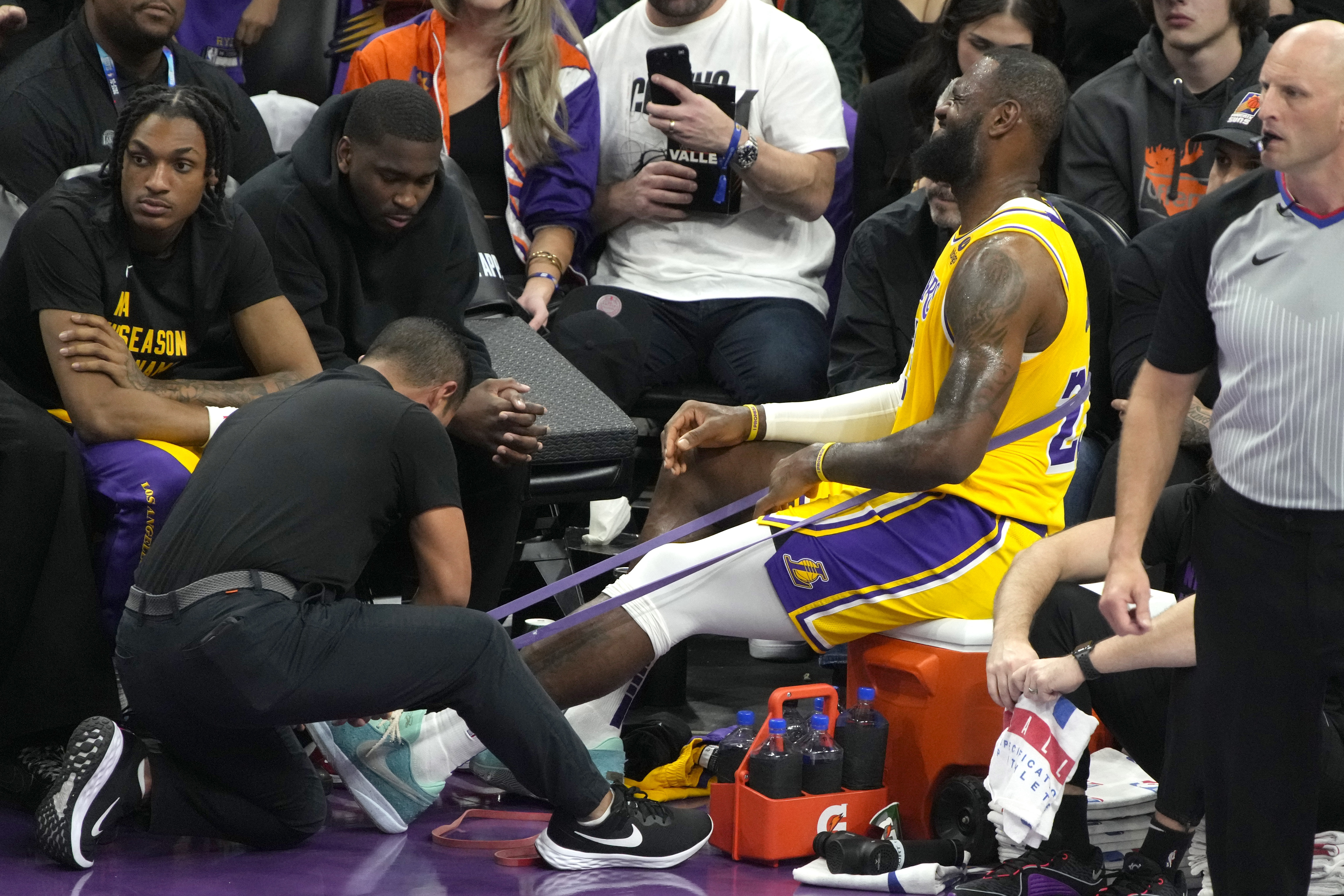 查爾莫斯：并非否定詹姆斯的天賦 但他的持久都要歸功于保養(yǎng)