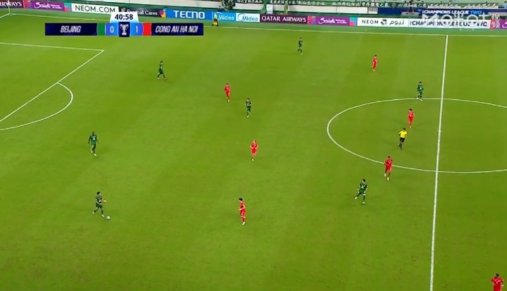 國安主場喝倒彩！不滿球隊表現(xiàn)，恩加德烏每次拿球球迷都發(fā)出噓聲