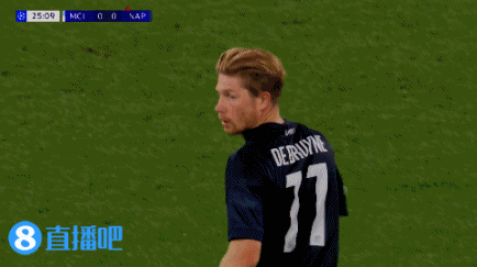 短暫的回家！那不勒斯26分鐘染紅少打一人，德布勞內(nèi)被替換下場